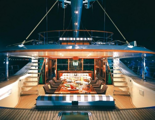  Sailing yacht rental 